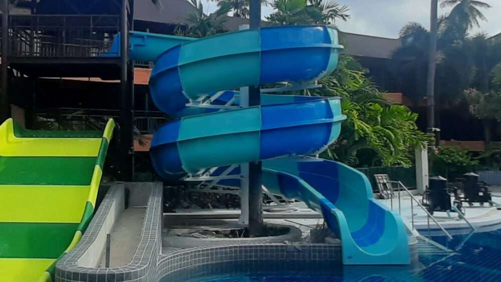 Courtyard by Marriott Slider